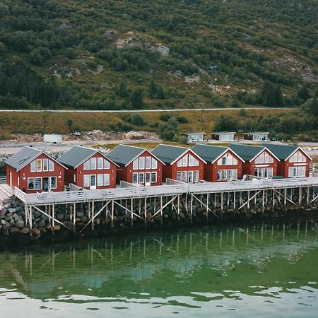 Molobua, Fantastic Place By The Sea Leknes Buitenkant foto